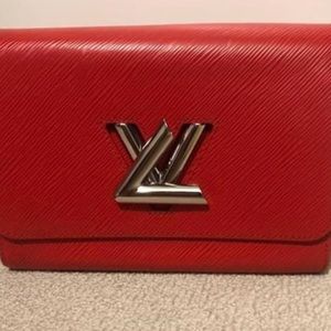 Louis Vuitton twist